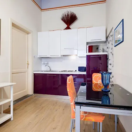 Casa vacanze Mansion In Lucca Near Via Fillungo *
